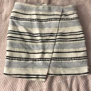 Cute mini skirt from H&M- perfect for New Years!